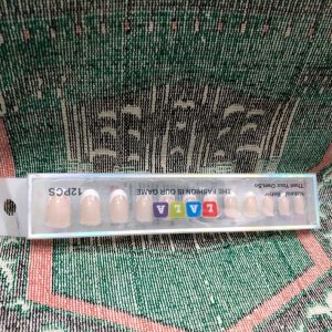 أظافر يد من LaLa فرينش 12 قطعة