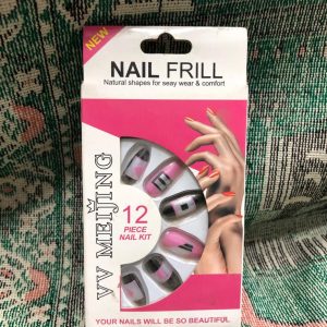 أظافر يد 12 قطعة من NAIL FRILL