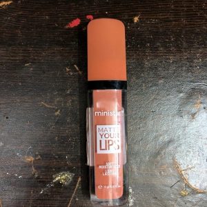 روج ministar Matte Your Lips لون بني