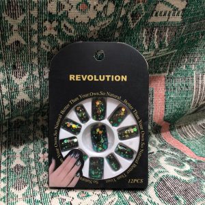 أظافر يد REVOLUTION أسود 12 قطعة